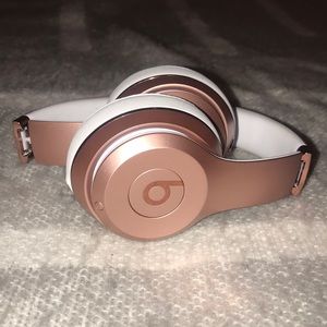 Beats Solo 3 Wireless Rose Gold